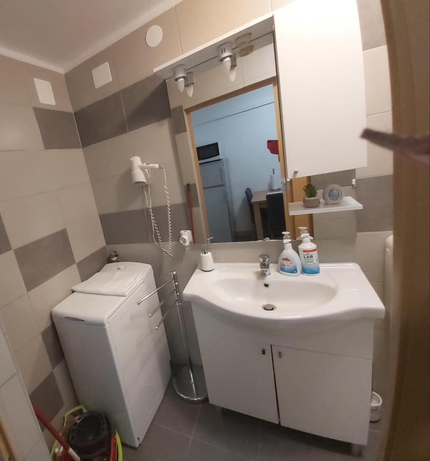 Apartmani I Sobe Mara Palit Eksteriør bilde