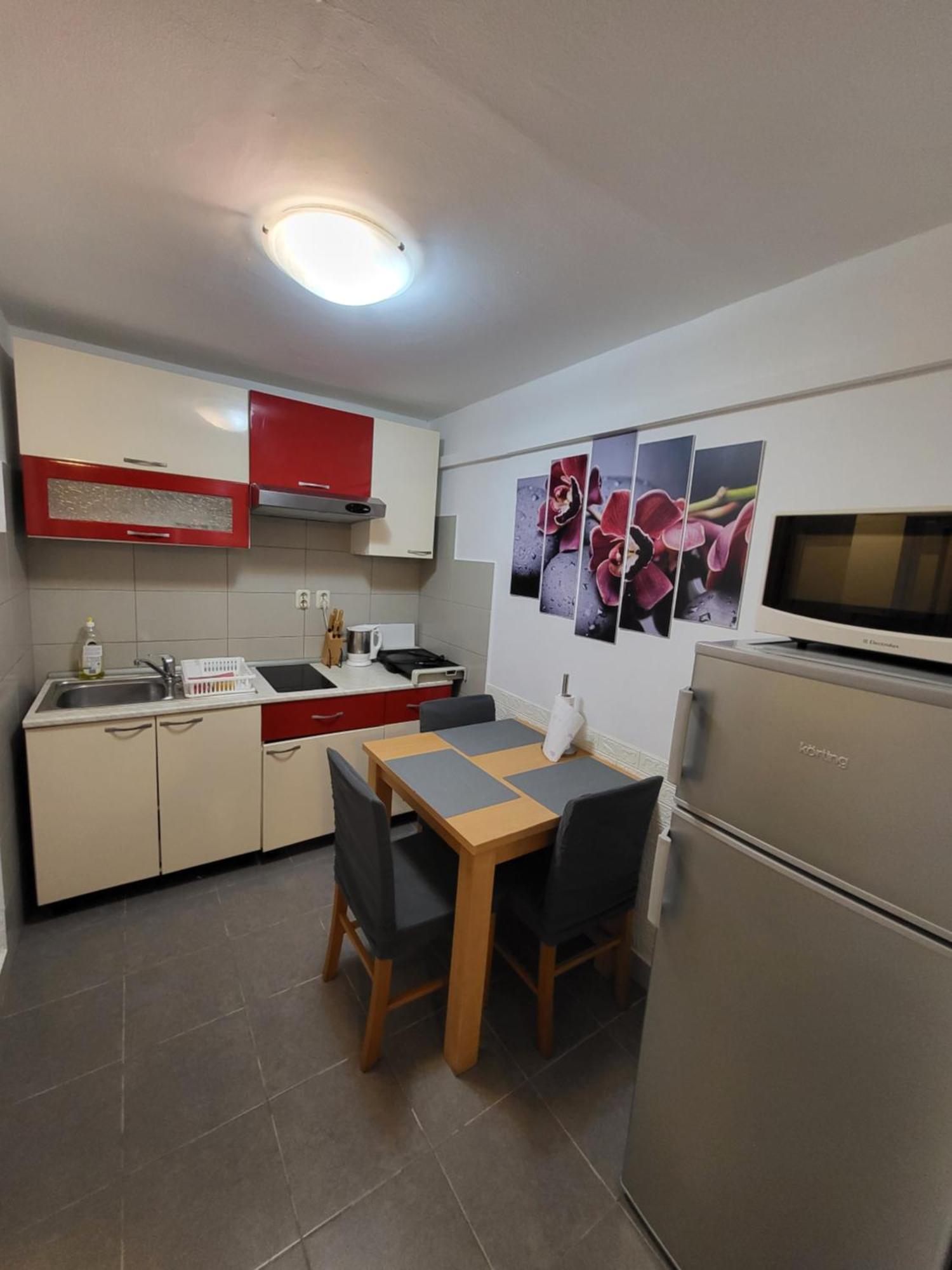 Apartmani I Sobe Mara Palit Eksteriør bilde