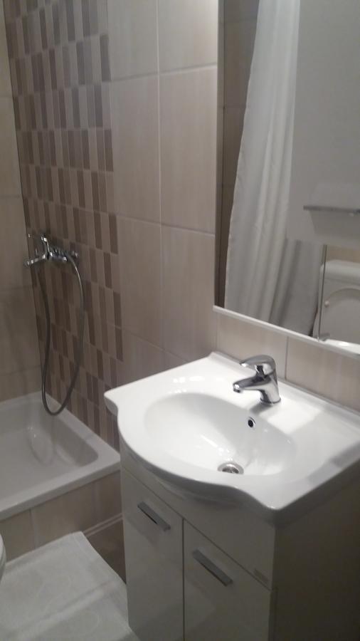 Apartmani I Sobe Mara Palit Eksteriør bilde